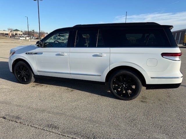 2023 Lincoln Navigator L Black Label