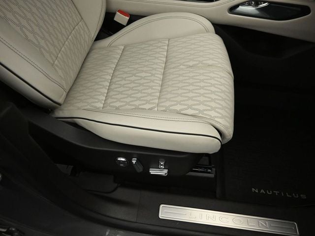 2024 Lincoln Nautilus Black Label