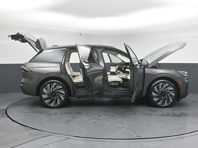 2024 Lincoln Nautilus Black Label