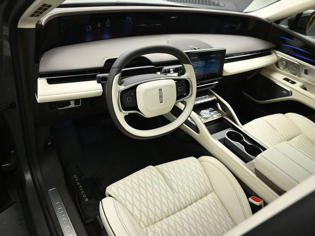 2024 Lincoln Nautilus Black Label