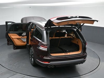 2023 Lincoln Aviator Plug-In Hybrid Black Label Grand Touring