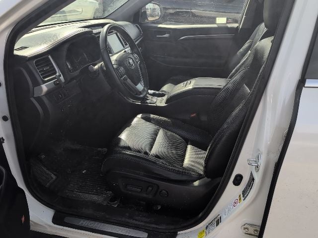 2016 Toyota Highlander Base