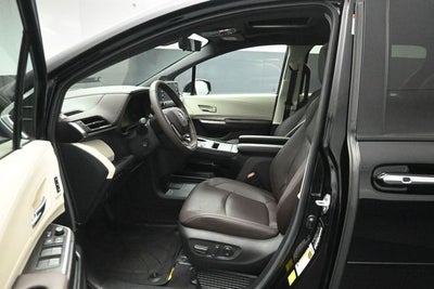2024 Toyota Sienna Platinum 7 Passenger