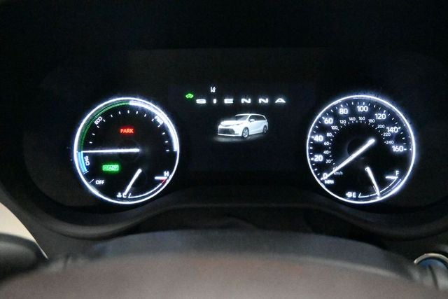 2024 Toyota Sienna Platinum 7 Passenger