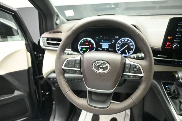 2024 Toyota Sienna Platinum 7 Passenger