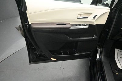 2024 Toyota Sienna Platinum 7 Passenger