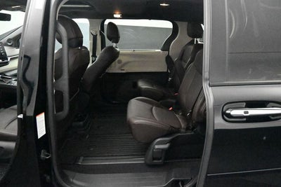 2024 Toyota Sienna Platinum 7 Passenger