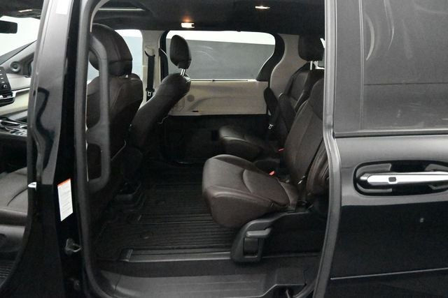 2024 Toyota Sienna Platinum 7 Passenger
