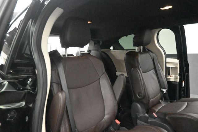 2024 Toyota Sienna Platinum 7 Passenger