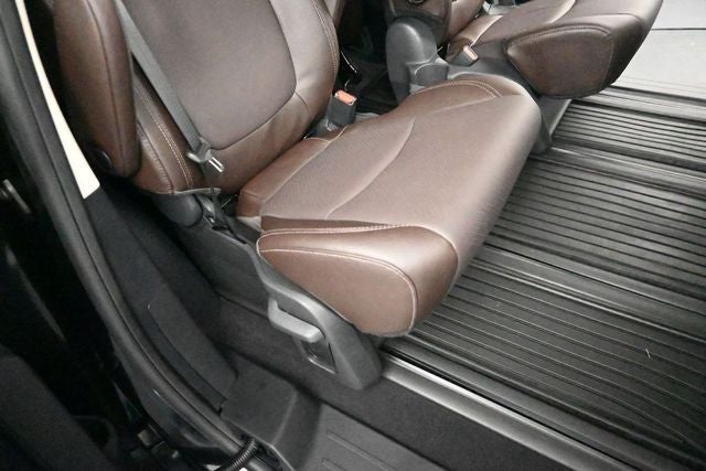 2024 Toyota Sienna Platinum 7 Passenger