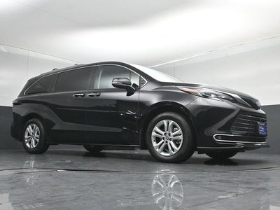 2024 Toyota Sienna Platinum 7 Passenger