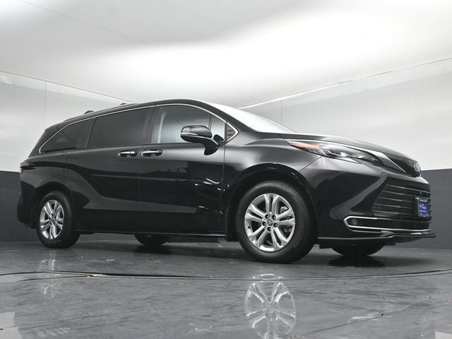 2024 Toyota Sienna Platinum 7 Passenger