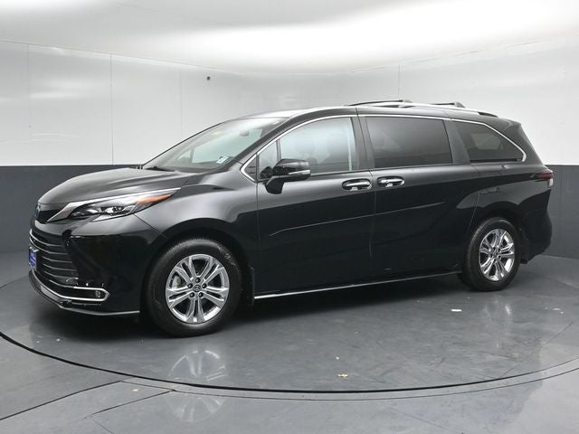 2024 Toyota Sienna Platinum 7 Passenger