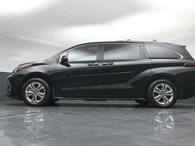 2024 Toyota Sienna Platinum 7 Passenger
