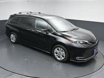 2024 Toyota Sienna Platinum 7 Passenger
