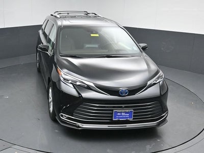 2024 Toyota Sienna Platinum 7 Passenger