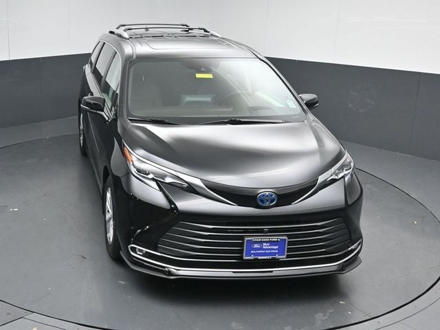 2024 Toyota Sienna Platinum 7 Passenger