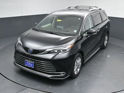 2024 Toyota Sienna Platinum 7 Passenger