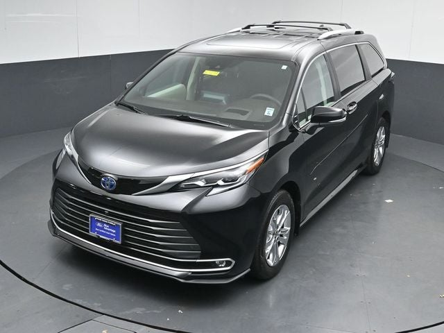 2024 Toyota Sienna Platinum 7 Passenger