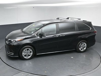 2024 Toyota Sienna Platinum 7 Passenger