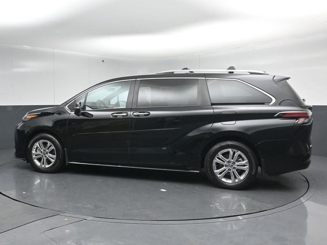2024 Toyota Sienna Platinum 7 Passenger