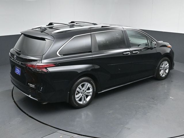 2024 Toyota Sienna Platinum 7 Passenger