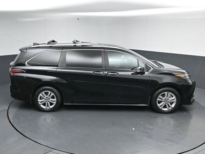 2024 Toyota Sienna Platinum 7 Passenger