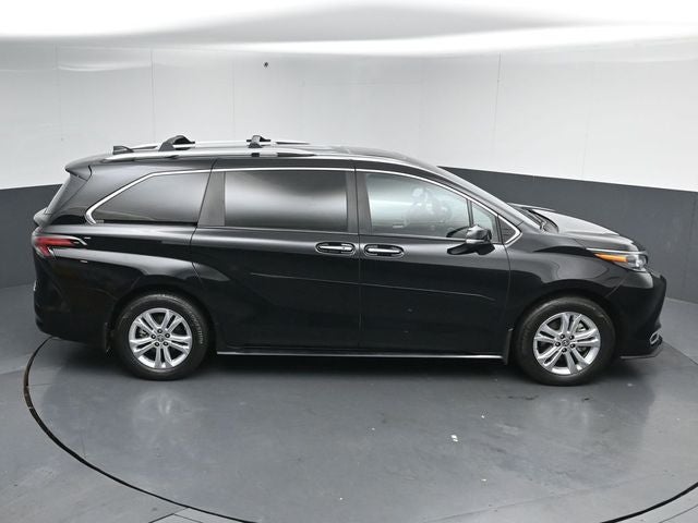 2024 Toyota Sienna Platinum 7 Passenger