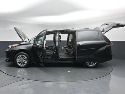 2024 Toyota Sienna Platinum 7 Passenger