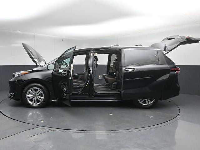 2024 Toyota Sienna Platinum 7 Passenger