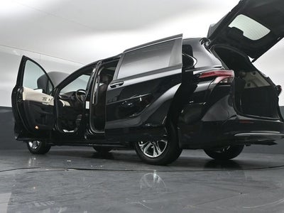 2024 Toyota Sienna Platinum 7 Passenger