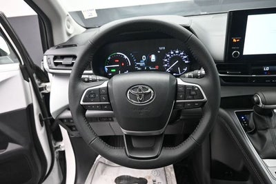 2025 Toyota Sienna XLE 7 Passenger