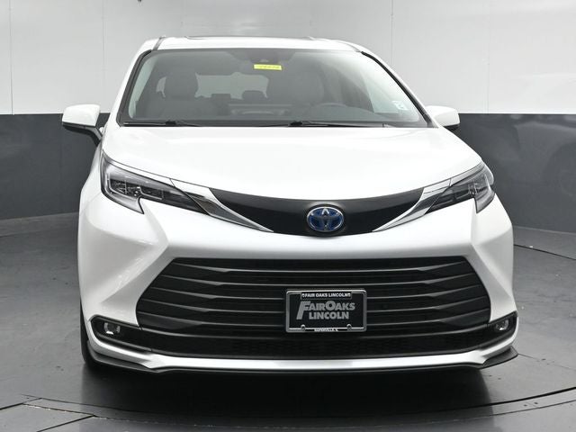 2025 Toyota Sienna XLE 7 Passenger