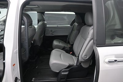 2025 Toyota Sienna XLE 7 Passenger