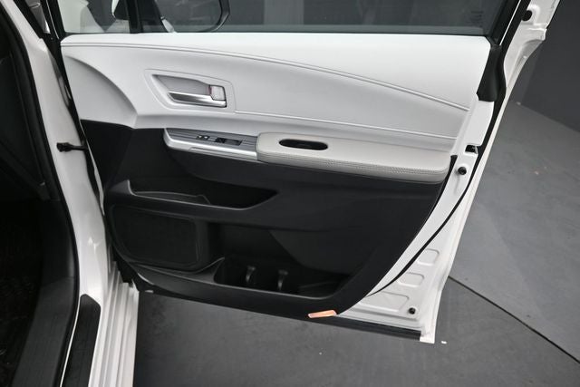 2025 Toyota Sienna XLE 7 Passenger