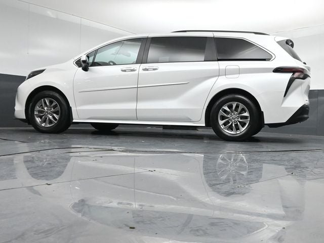 2025 Toyota Sienna XLE 7 Passenger