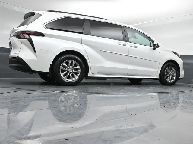 2025 Toyota Sienna XLE 7 Passenger
