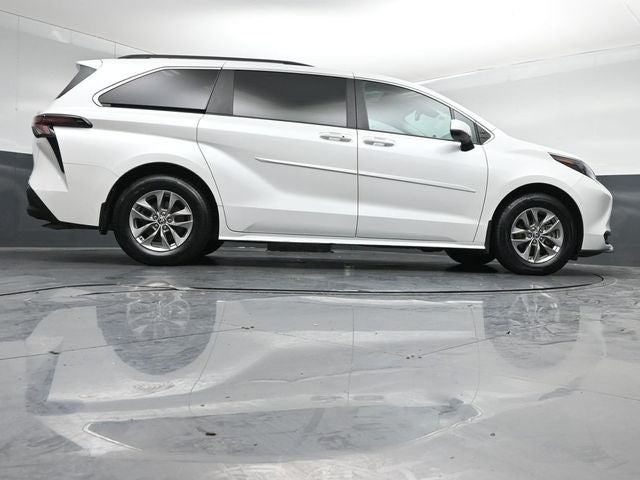 2025 Toyota Sienna XLE 7 Passenger