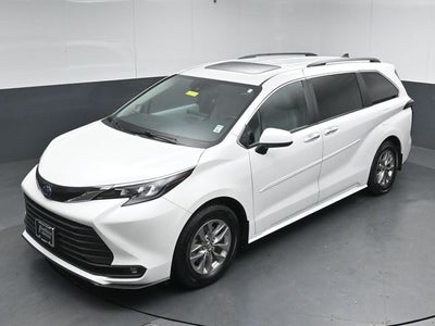 2025 Toyota Sienna XLE 7 Passenger