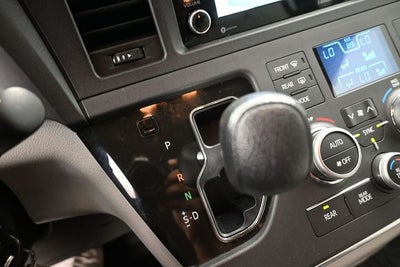 2018 Toyota Sienna LE 7 Passenger