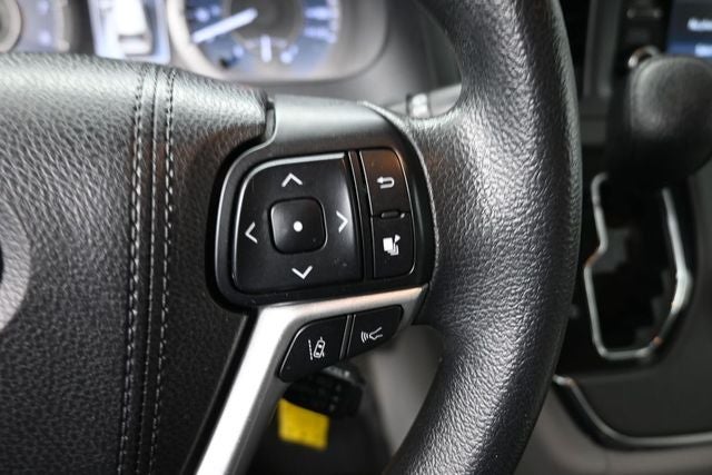 2018 Toyota Sienna LE 7 Passenger
