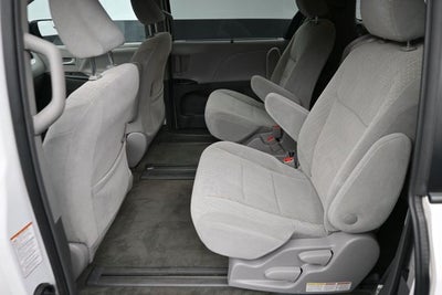 2018 Toyota Sienna LE 7 Passenger