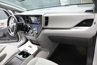 2018 Toyota Sienna LE 7 Passenger