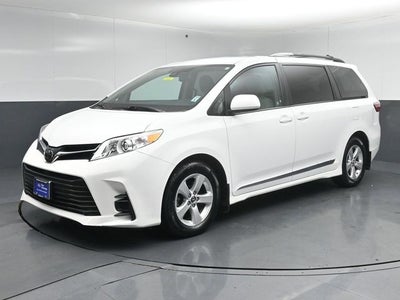 2018 Toyota Sienna LE 7 Passenger