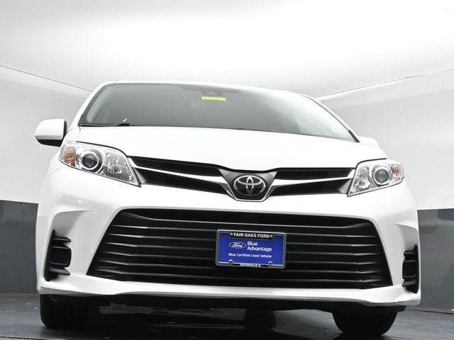 2018 Toyota Sienna LE 7 Passenger