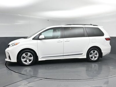2018 Toyota Sienna LE 7 Passenger