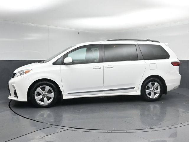 2018 Toyota Sienna LE 7 Passenger