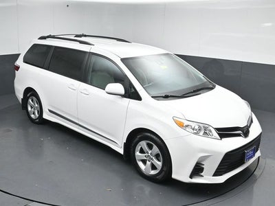 2018 Toyota Sienna LE 7 Passenger