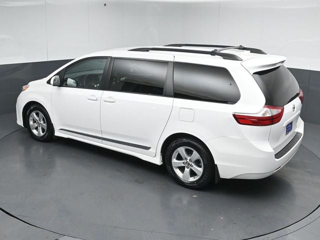 2018 Toyota Sienna LE 7 Passenger