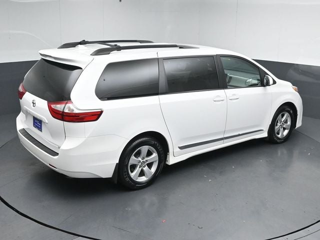 2018 Toyota Sienna LE 7 Passenger